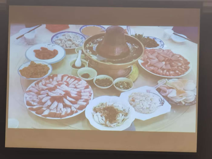 綿陽中旅行假日旅行社舉行胡楊林、南疆專列推薦會